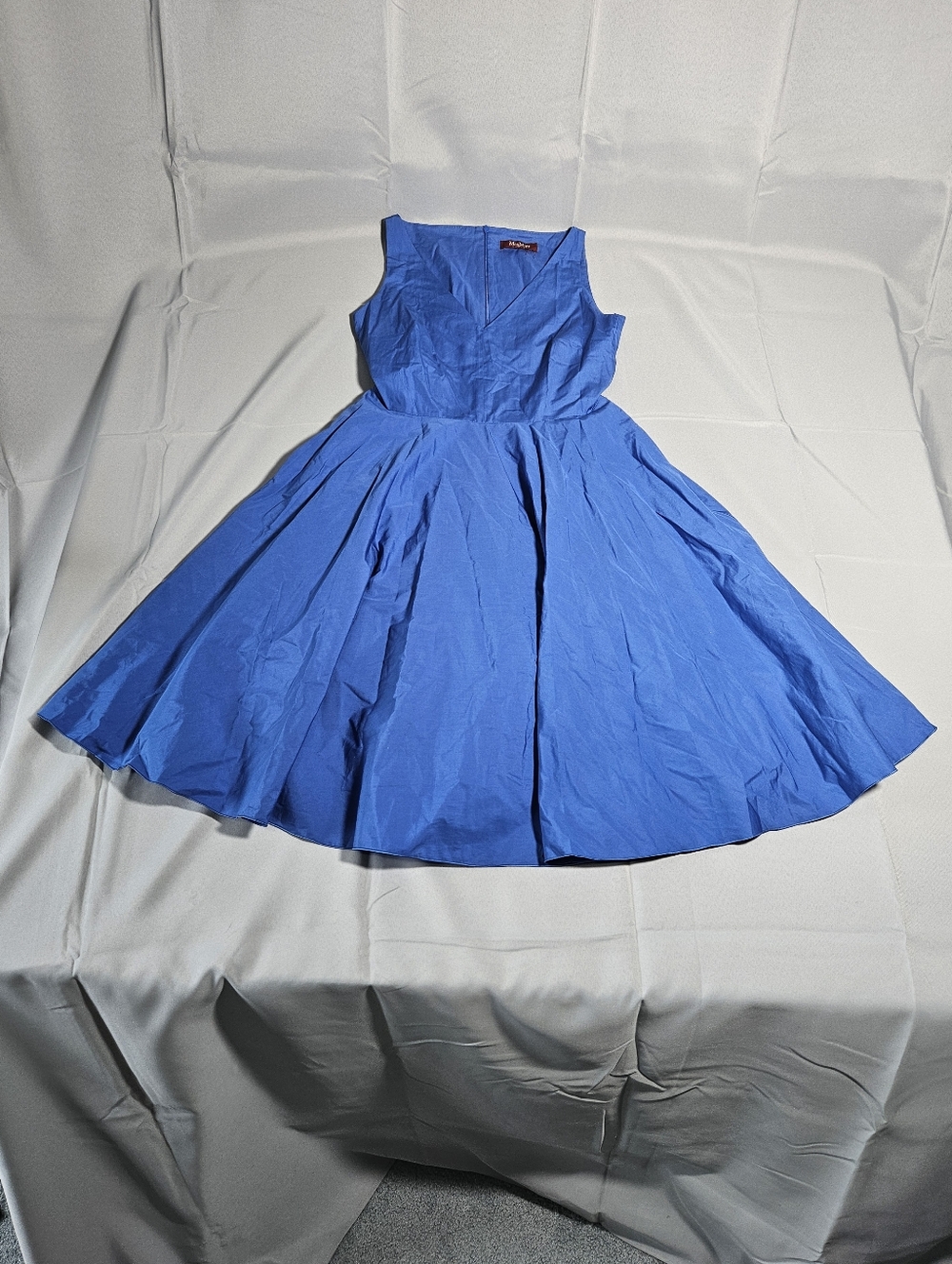 Max Mara Studio Designer Cobalt Blue Cotton Vneck Midi Circle Skirt Cocktail Med